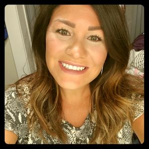 Meet your Posher, Andi